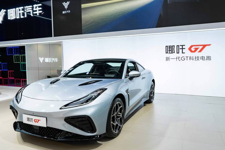 惠州惠东县弘凌裕企业管理咨询哪吒汽车在智能汽车领域的表现，领途汽车在新能源汽车市场中的影响力