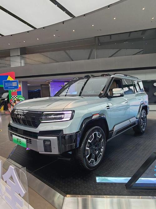 惠州惠东县弘凌裕企业管理咨询比亚迪方程豹硬派越野的爆款，英菲尼迪35周年与你共成长